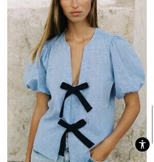 NWT M light blue linen-blend puff-sleeve top bow Zara chambray coastal womens's